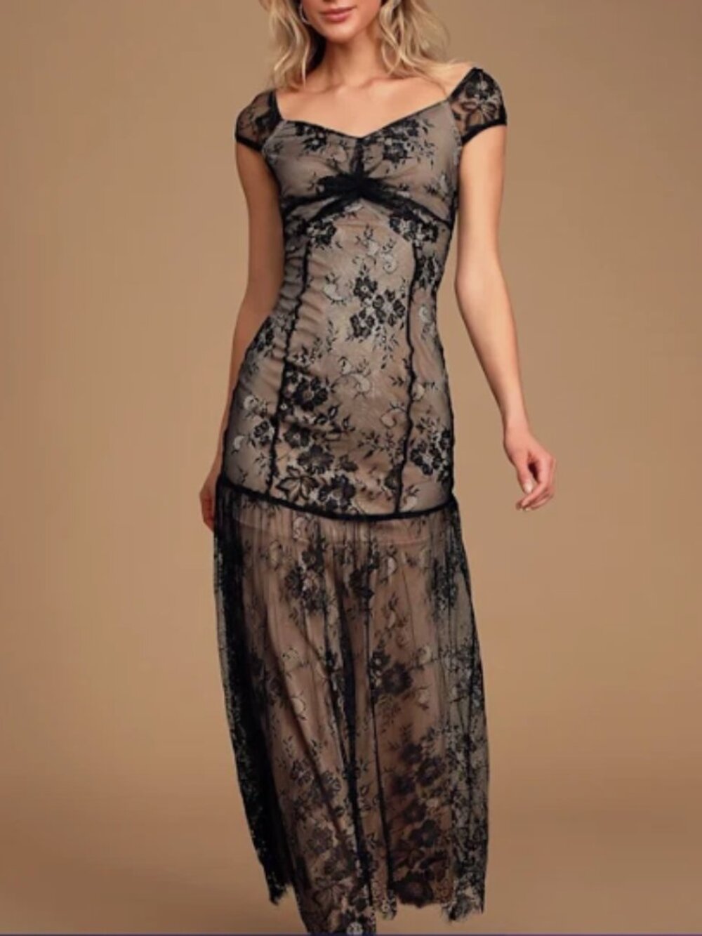 Lulus NWT Black Lace Maxi Dress Gown Size M Mermaid Sheath Eyelash Lace